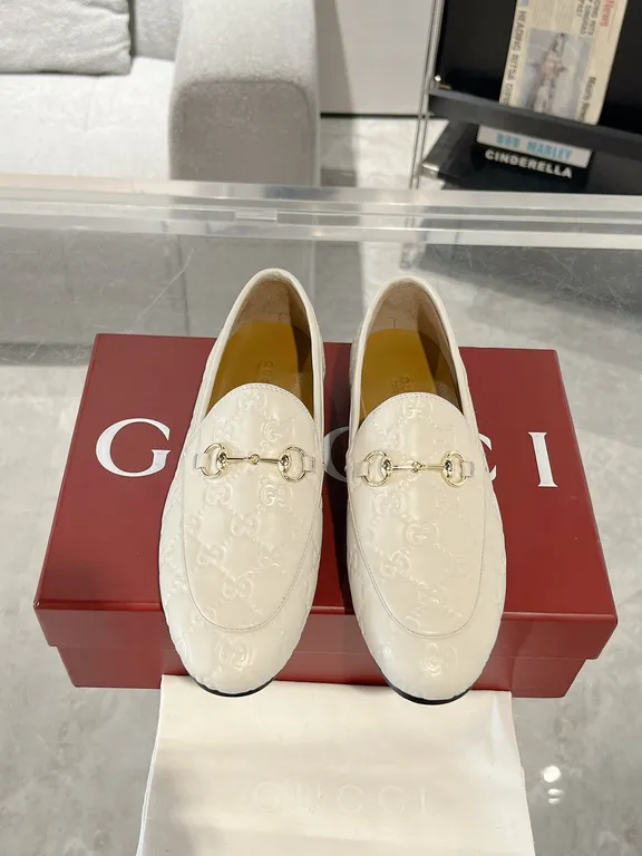 Gucci Shoe