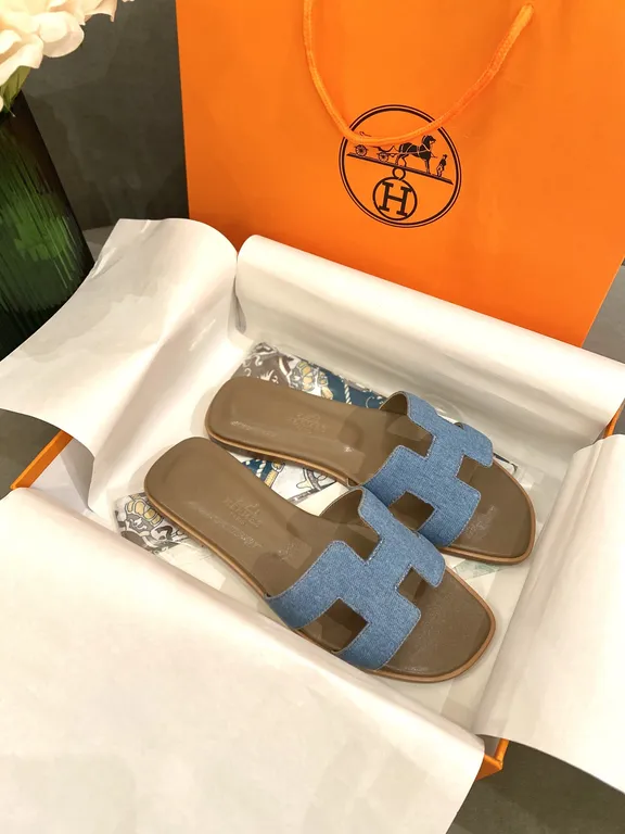 Hermes Shoe