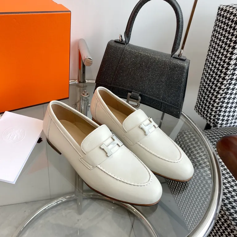 Hermes Shoe