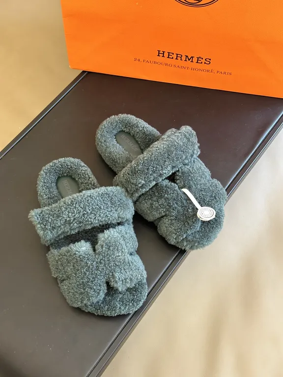 Hermes Shoe