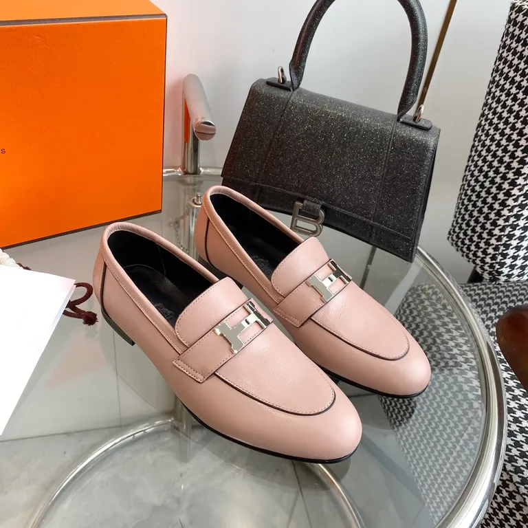 Hermes Shoe