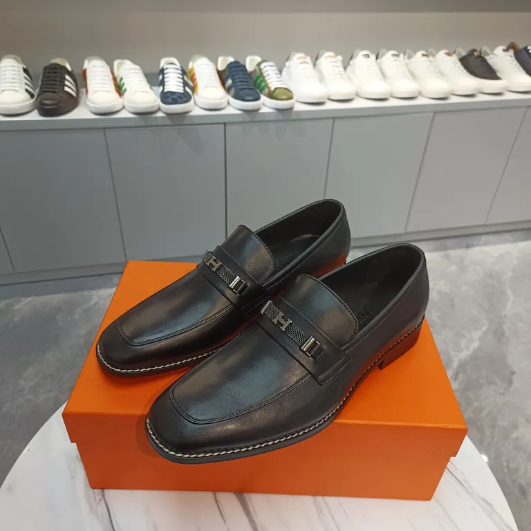 Hermes Shoe