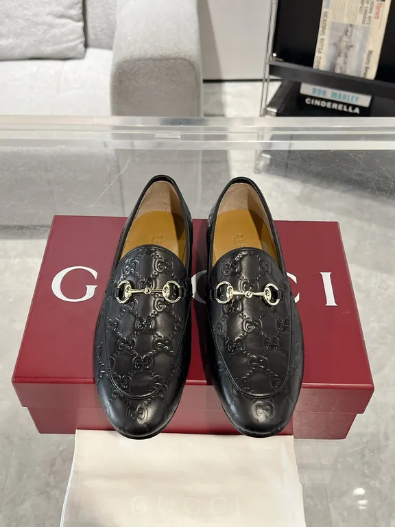 Gucci Shoe